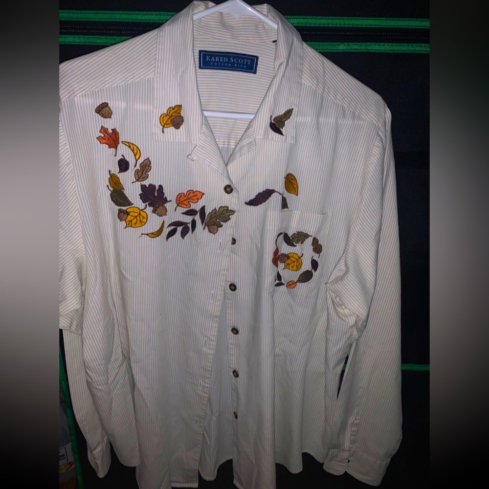 Vintage Women's Karen Scott Fall Shirt with Leaves XL